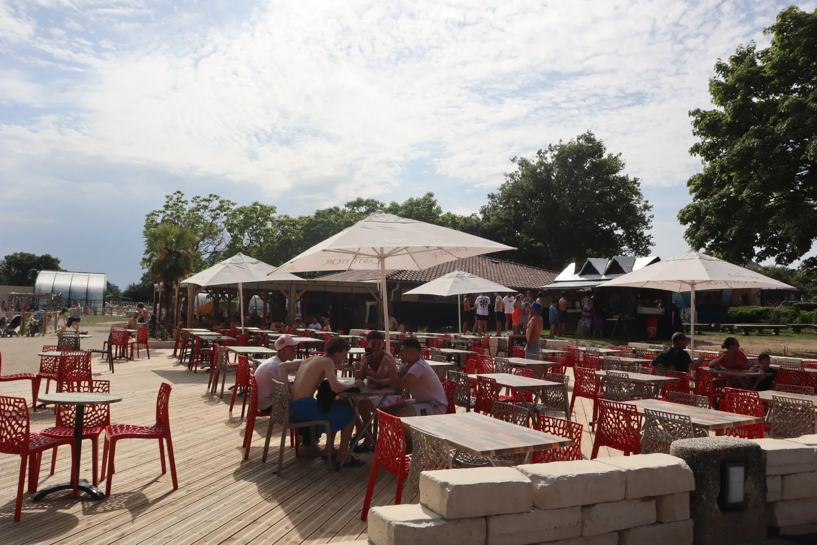 Snack/Bar Camping Lac de Ribou · Photos 1